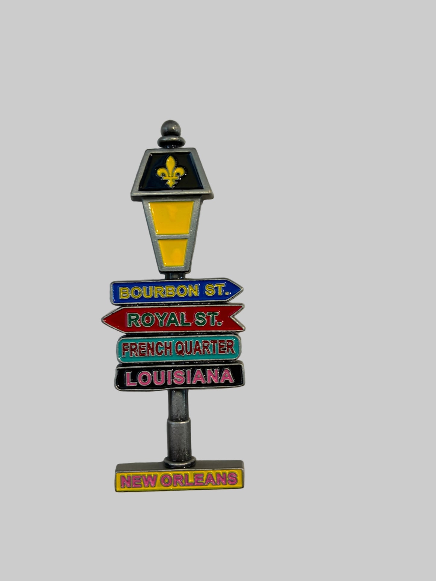 COLORFULL LAMP POST DESIGN MENTAL