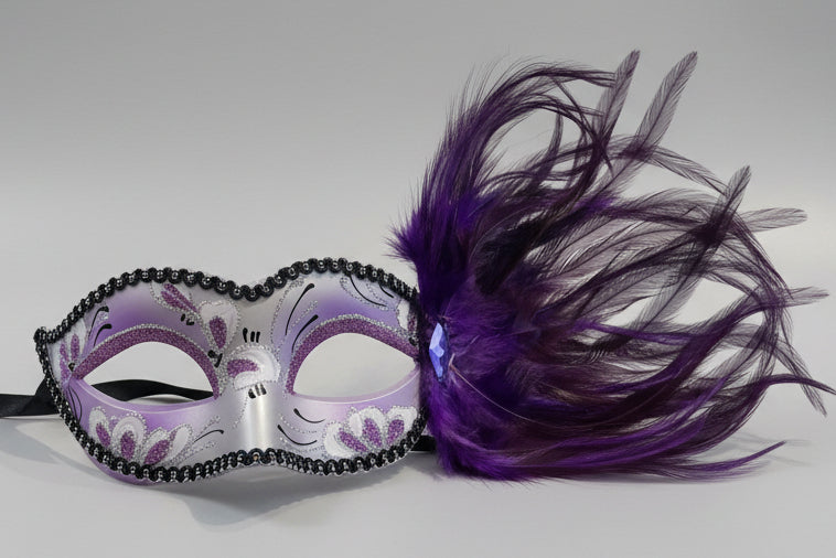 MARDI GRAS FEATHER BLACK/SILVER TRIM