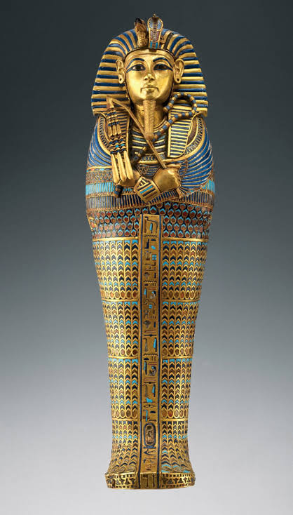 TREASURES OF TUTANKHAMUN GOLDEN PHAROAH